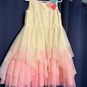 Beautiful yellow dress